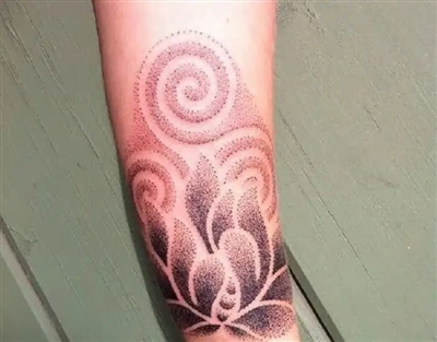 Apa itu tato pointillisme?