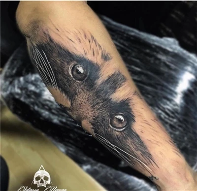 realistis untuk tato