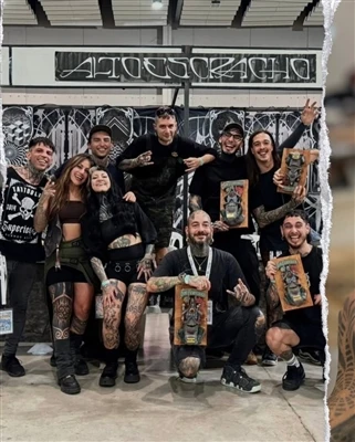Seniman Argentina Nahuel Gomez mengamankan finish podium di San Francisco Tat...