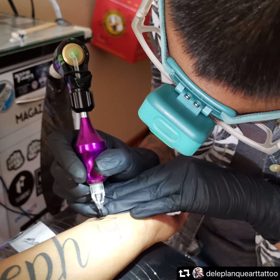Artis Tato Peru Pilih Kartrid Spark